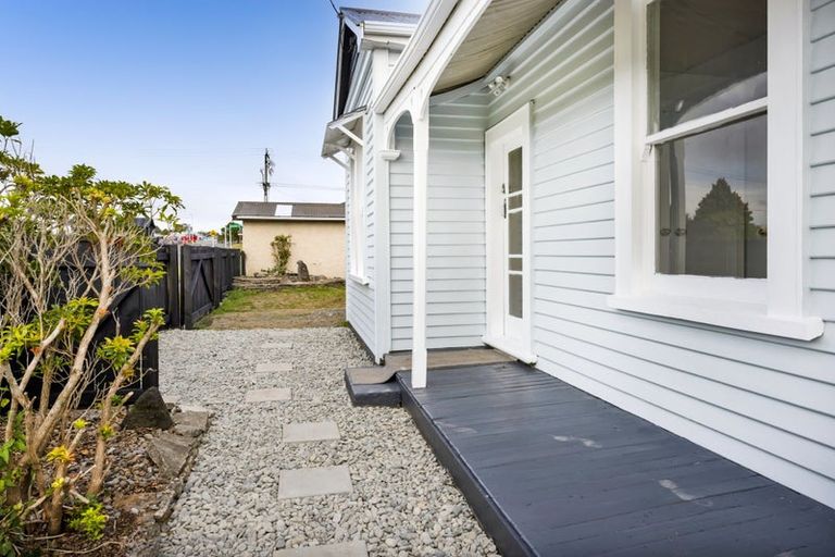 Photo of property in 22 Seyton Street, Stratford, 4332