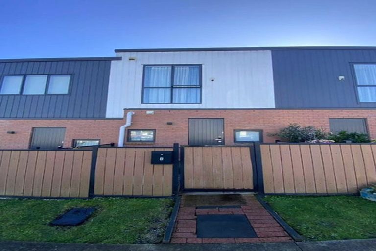 Photo of property in 6 Treeline Lane, Flat Bush, Auckland, 2019