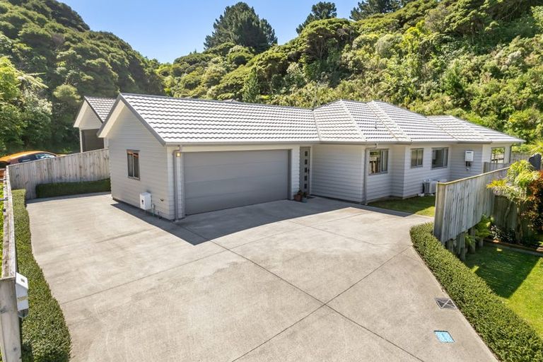Photo of property in 36 Moonsail Drive, Whitby, Porirua, 5024