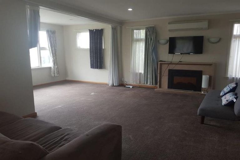 Photo of property in 219 Avonhead Road, Avonhead, Christchurch, 8042