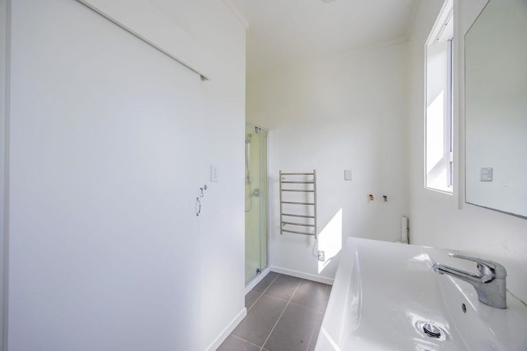 Photo of property in 16 Norana Avenue, Favona, Auckland, 2024