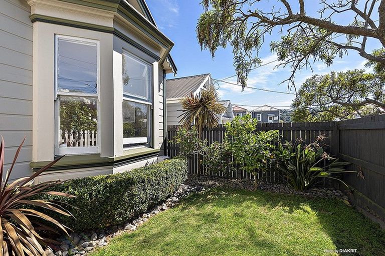 Photo of property in 10 Milton Street, Berhampore, Wellington, 6023