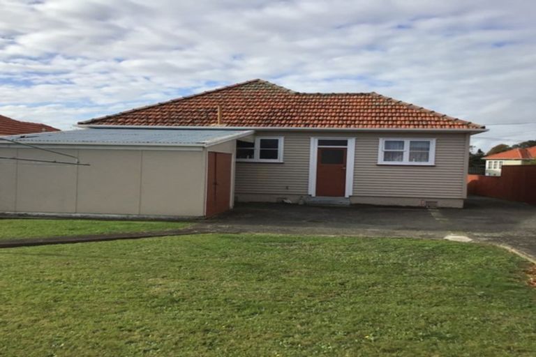 Photo of property in 8 Lincoln Place, Levin, 5510