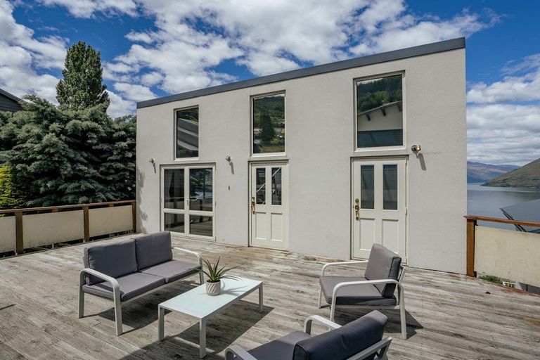 Photo of property in 3a Strawberry Lane, Fernhill, Queenstown, 9300