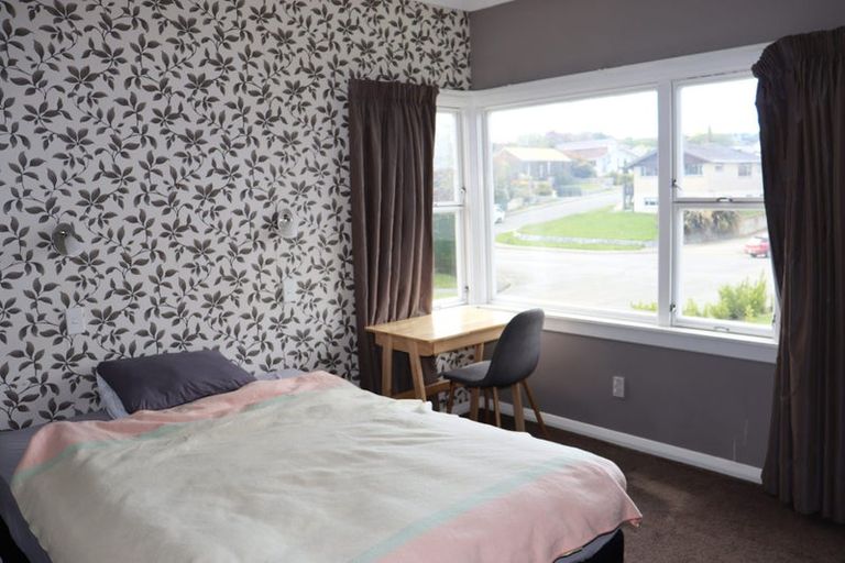 Photo of property in 2 Arthur Street, Holmes Hill, Oamaru, 9401