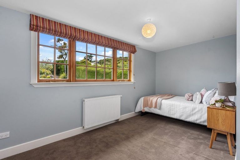 Photo of property in 119 Dyers Pass Road, Cashmere, Christchurch, 8022