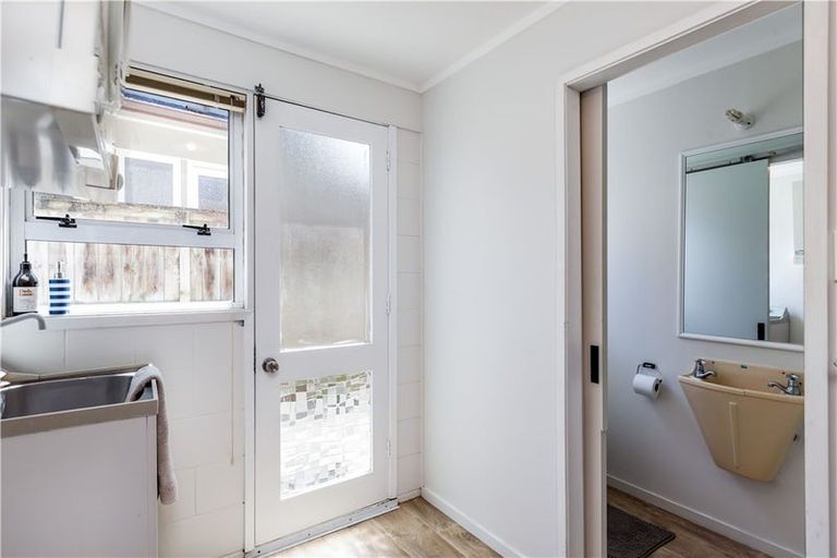 Photo of property in 59 Gordon Avenue, Forrest Hill, Auckland, 0620