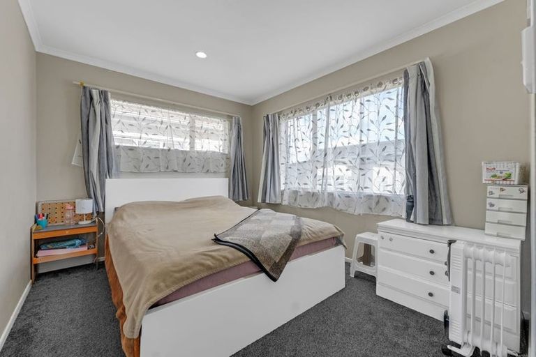 Photo of property in 13 Bushpark Place, Flat Bush, Auckland, 2016