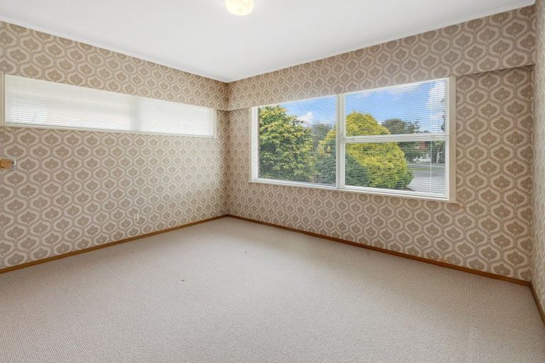 Photo of property in 96 Lawrence Crescent, Hillpark, Auckland, 2102