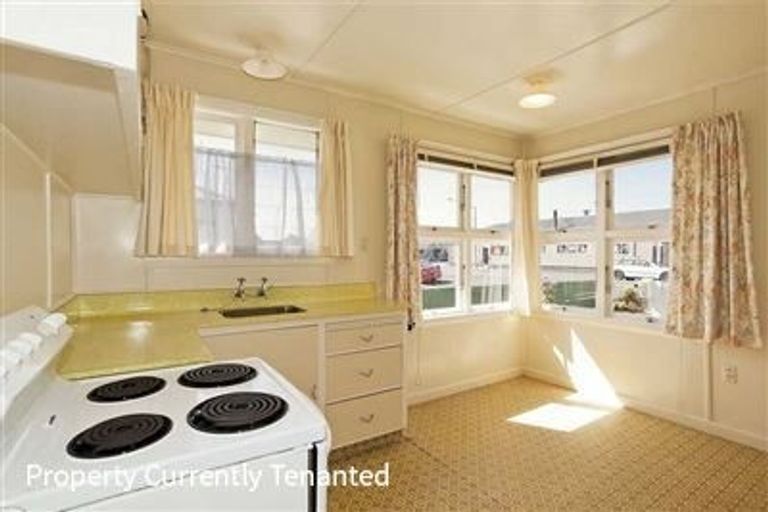 Photo of property in 16 Carew Street, Kaiapoi, 7630