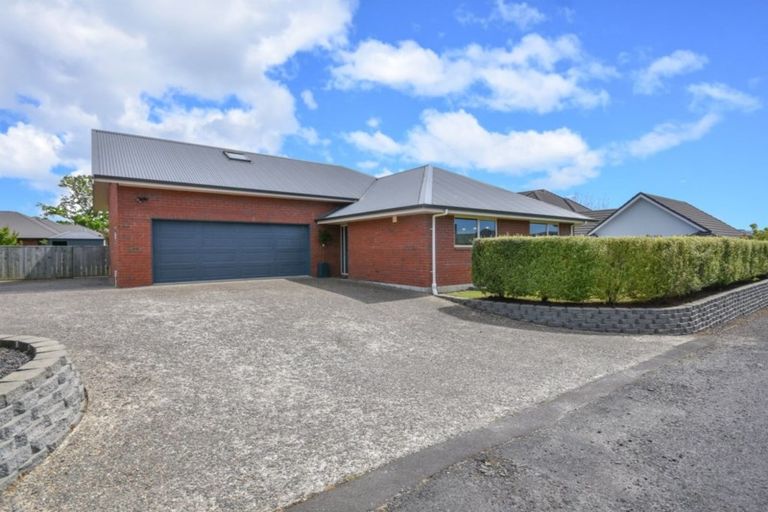 Photo of property in 13 Irwin Logan Drive, Mosgiel, 9024