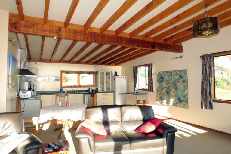 Photo of property in 32 Tenby Street, Moeraki, Palmerston, 9482