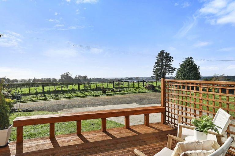 Photo of property in 1467 Mangorei Road, Mangorei, New Plymouth, 4371