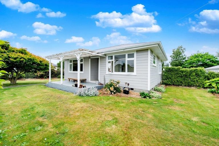 Photo of property in 16 Taumutu Road, Southbridge, 7602