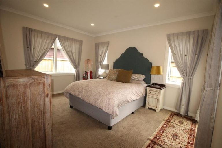 Photo of property in 12 Paso Fino Crescent, Karaka, Papakura, 2113