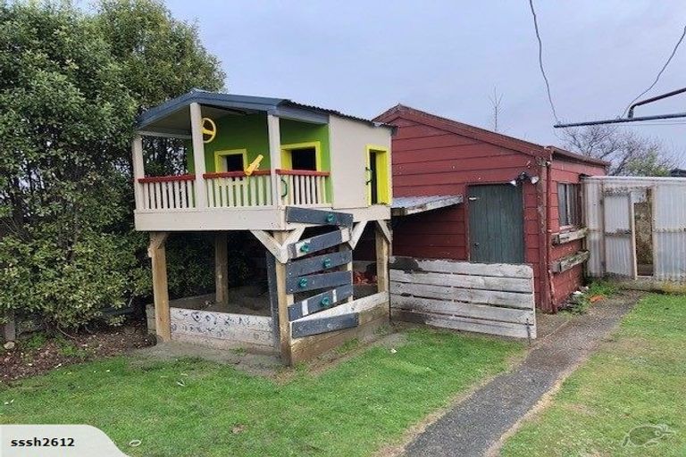 Photo of property in 61 Mitchell Street, Richmond, Invercargill, 9810