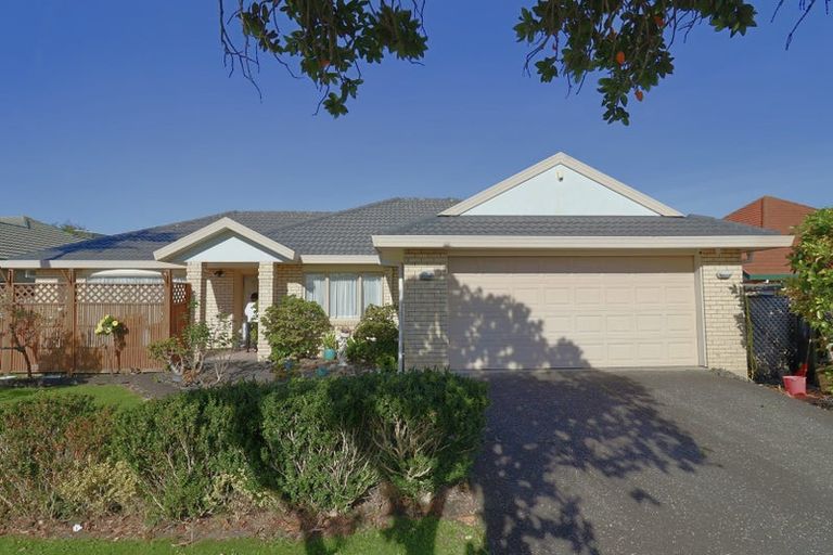 Photo of property in 1/66 Kilkenny Drive, Dannemora, Auckland, 2016