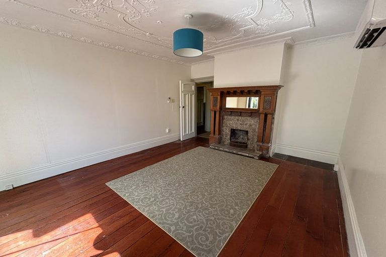 Photo of property in 21 Grass Street, Roseneath, Wellington, 6011