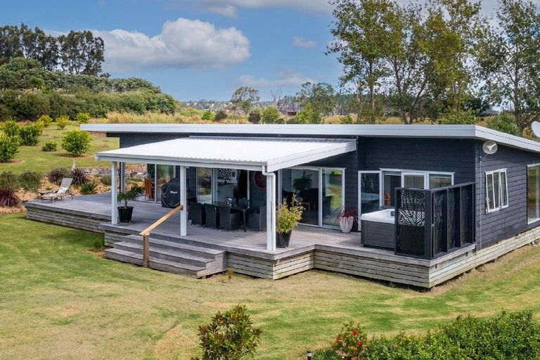 Photo of property in 2113d Cove Road, Mangawhai, 0573
