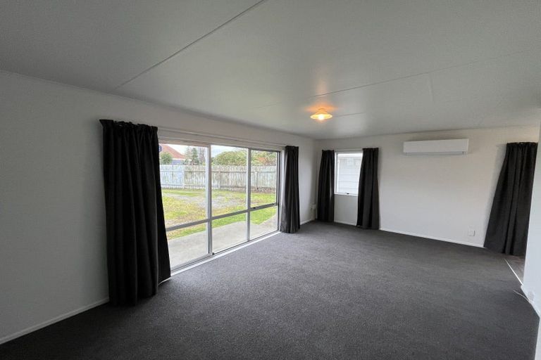 Photo of property in 108a Bartholomew Road, Levin, 5510