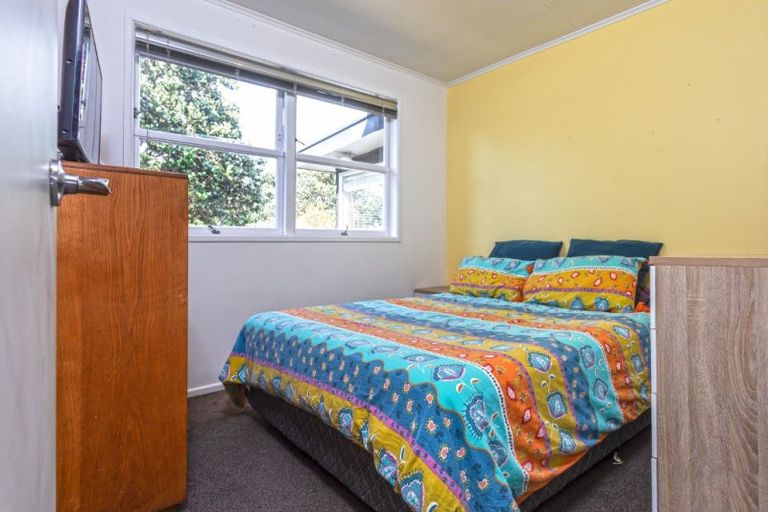 Photo of property in 114 Chartwell Avenue, Whangamata, 3620