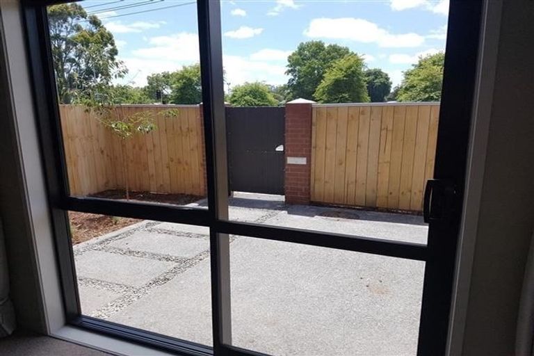 Photo of property in 2/85 Normandy Avenue, Melville, Hamilton, 3206