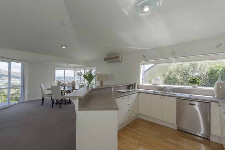 Photo of property in 104 Cannon Hill Crescent, Mount Pleasant, Christchurch, 8081