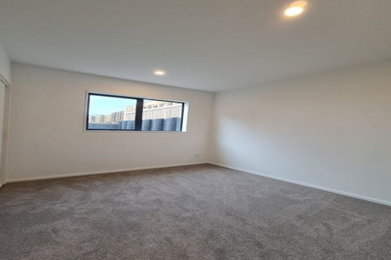 Photo of property in 14a Kotahitanga Street, Papakura, 2110