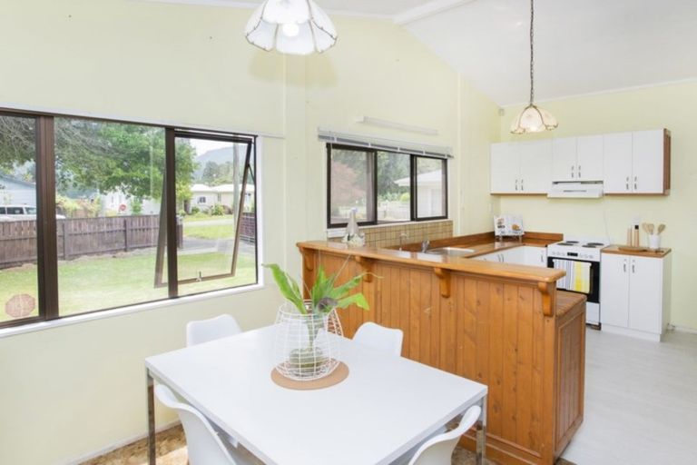 Photo of property in 35 Ioapa Road, Te Karaka, 4022