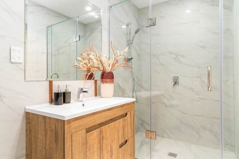 Photo of property in 10 Peara Place, Henderson, Auckland, 0610