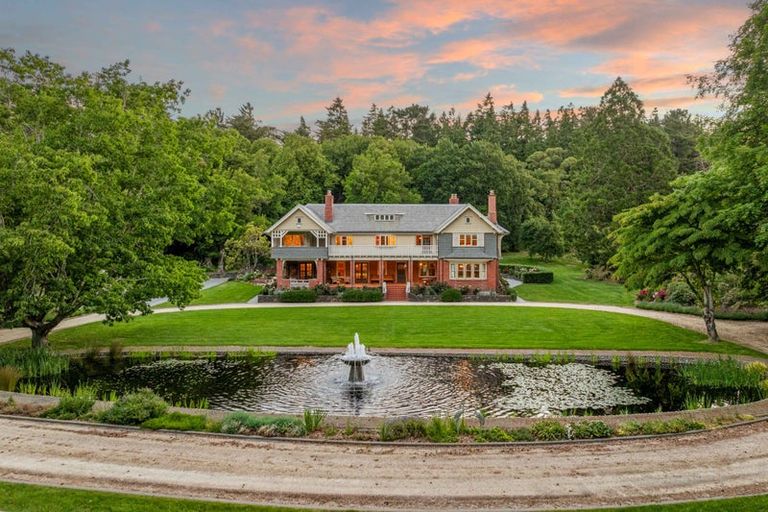 Photo of property in Racecourse Hill Homestead, 3979 West Coast Road, Darfield, 7571