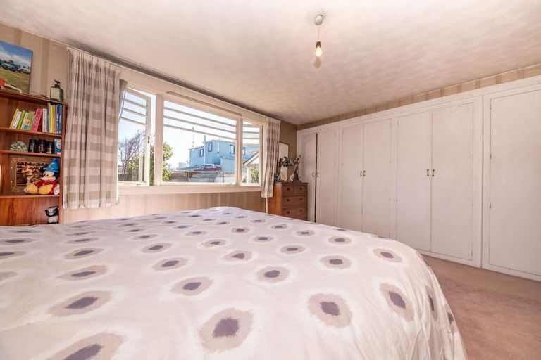 Photo of property in 66 Russell Street, Westport, 7825