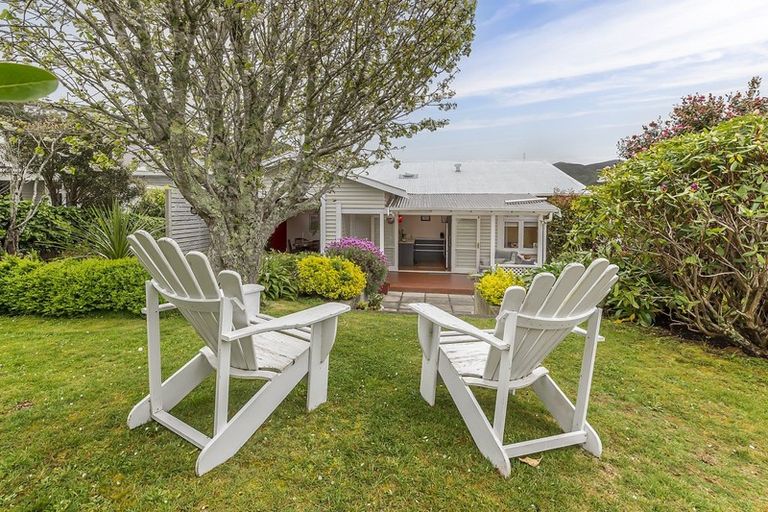 Photo of property in 9 Richmond Avenue, Karori, Wellington, 6012