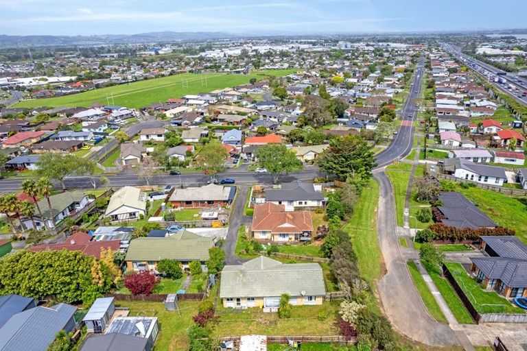 Photo of property in 6 Skelton Avenue, Randwick Park, Auckland, 2105