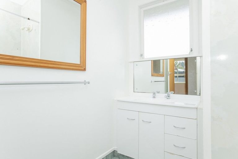 Photo of property in 28 Mary Street, Mangapapa, Gisborne, 4010