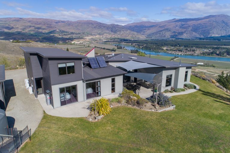 Photo of property in 81 Pigeon Rock Road, Cornish Point, Cromwell, 9384