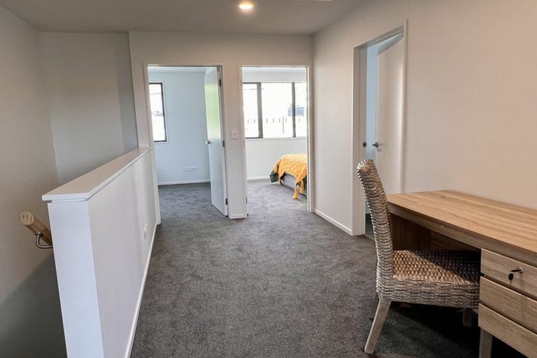 Photo of property in 14 Bee Lane, Whitby, Porirua, 5024