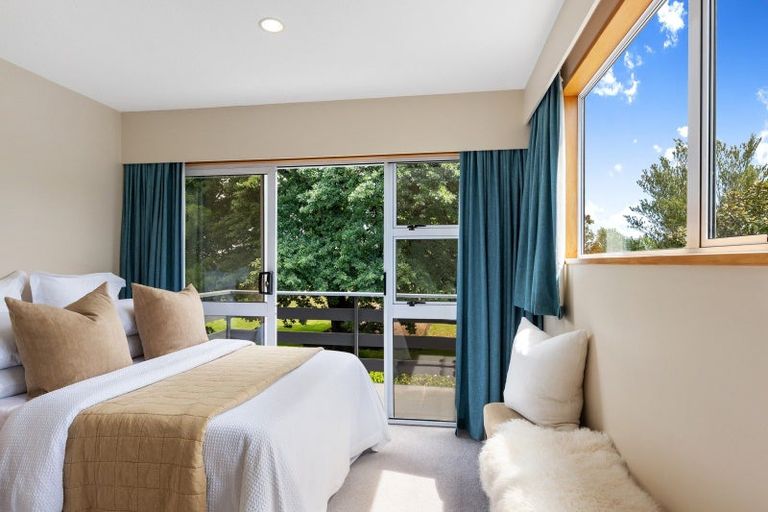 Photo of property in 2/19 Manor Place, Bryndwr, Christchurch, 8053