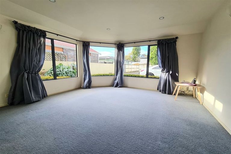 Photo of property in 21a Sandwich Road, St Andrews, Hamilton, 3200