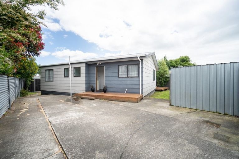 Photo of property in 22b Manchester Street, Takaro, Palmerston North, 4412
