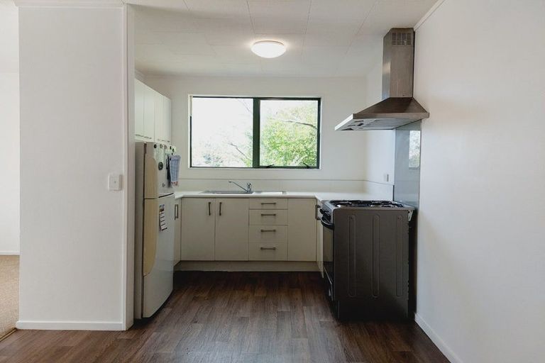 Photo of property in 1/23 Landow Place, Henderson, Auckland, 0612