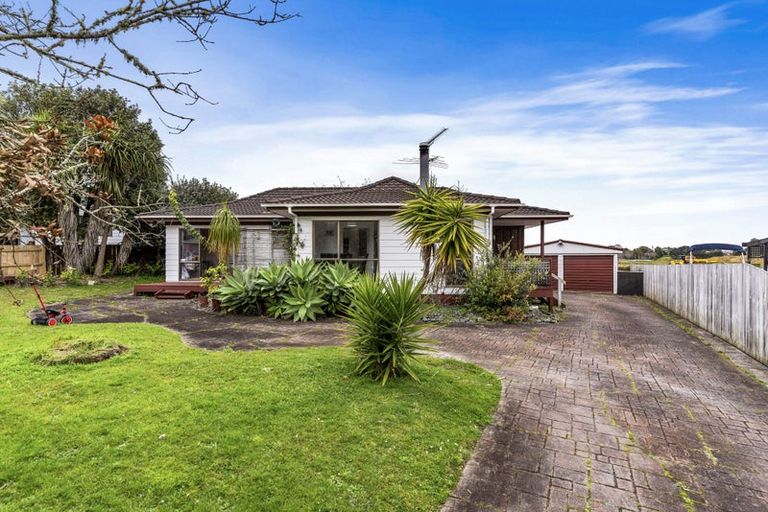Photo of property in 43 Bellfield Road, Opaheke, Papakura, 2113