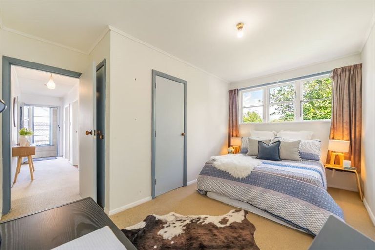 Photo of property in 34 Guthrie Street, Waterloo, Lower Hutt, 5011