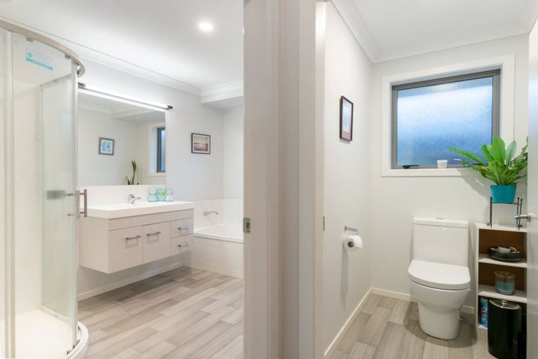 Photo of property in 32 Sabre Street, Papamoa Beach, Papamoa, 3118