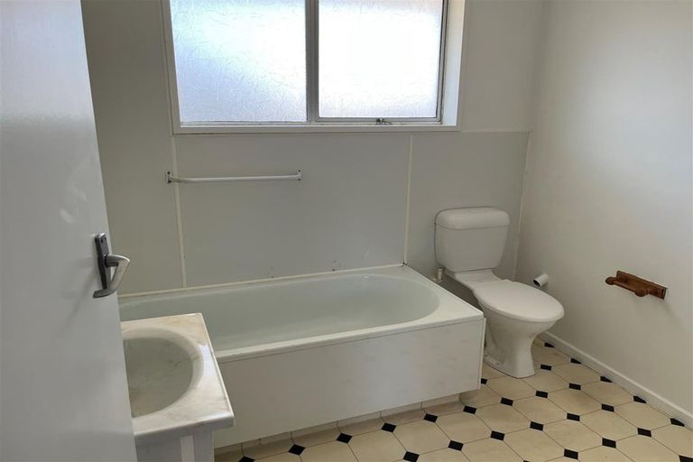 Photo of property in 714 Rainbow Avenue, Parkvale, Hastings, 4122