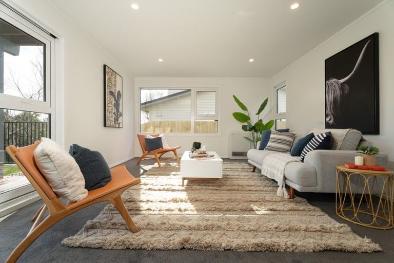 Photo of property in 50 Exploration Way, Whitby, Porirua, 5024