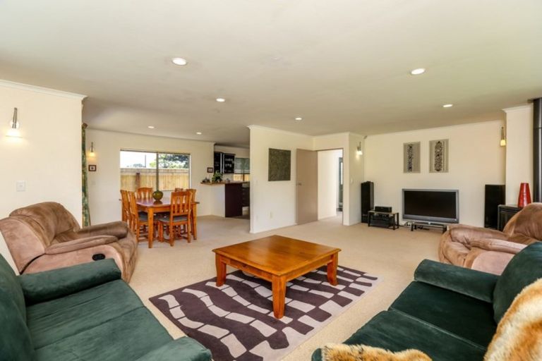 Photo of property in 365 Saint Aubyn Street, Moturoa, New Plymouth, 4310