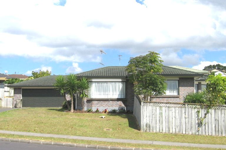 Photo of property in 76 Picasso Drive, West Harbour, Auckland, 0618