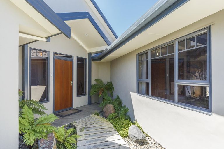 Photo of property in 32 Washington Parade, Milson, Palmerston North, 4414
