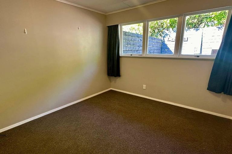 Photo of property in 2/26 Puriri Street, Wainuiomata, Lower Hutt, 5014